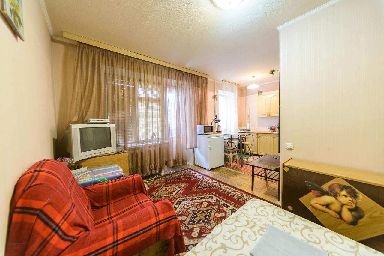 по улице лескова, 6 *
