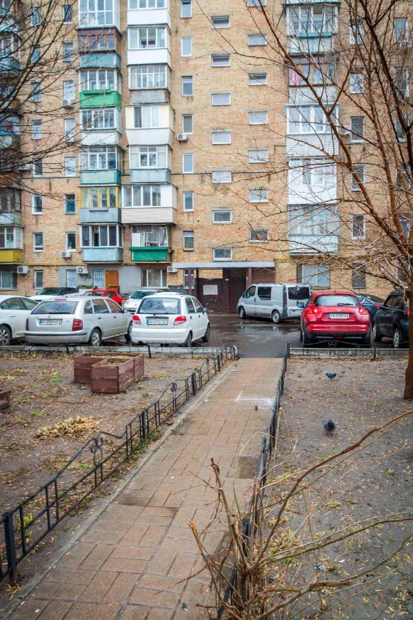 по улице лескова, 6 *