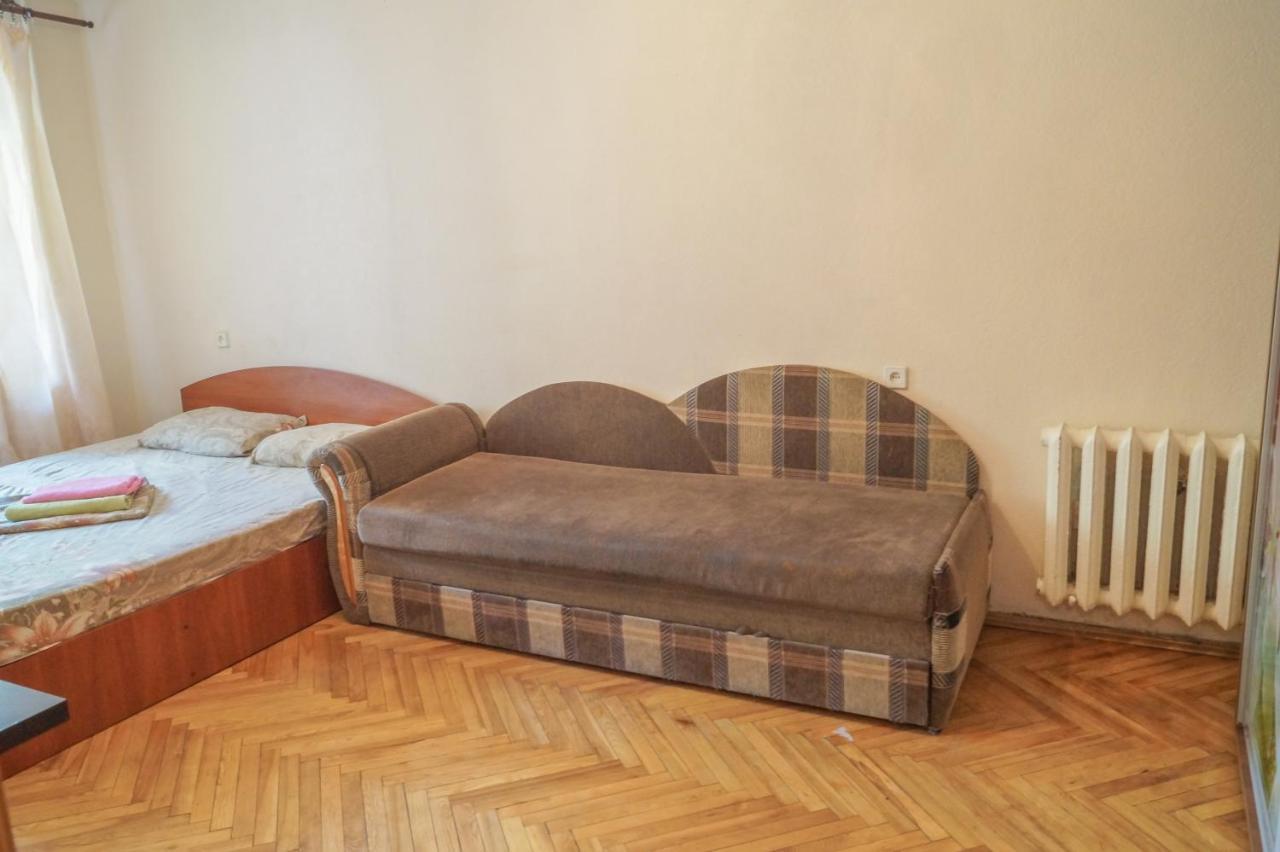 по улице лескова, 6 Apartment *