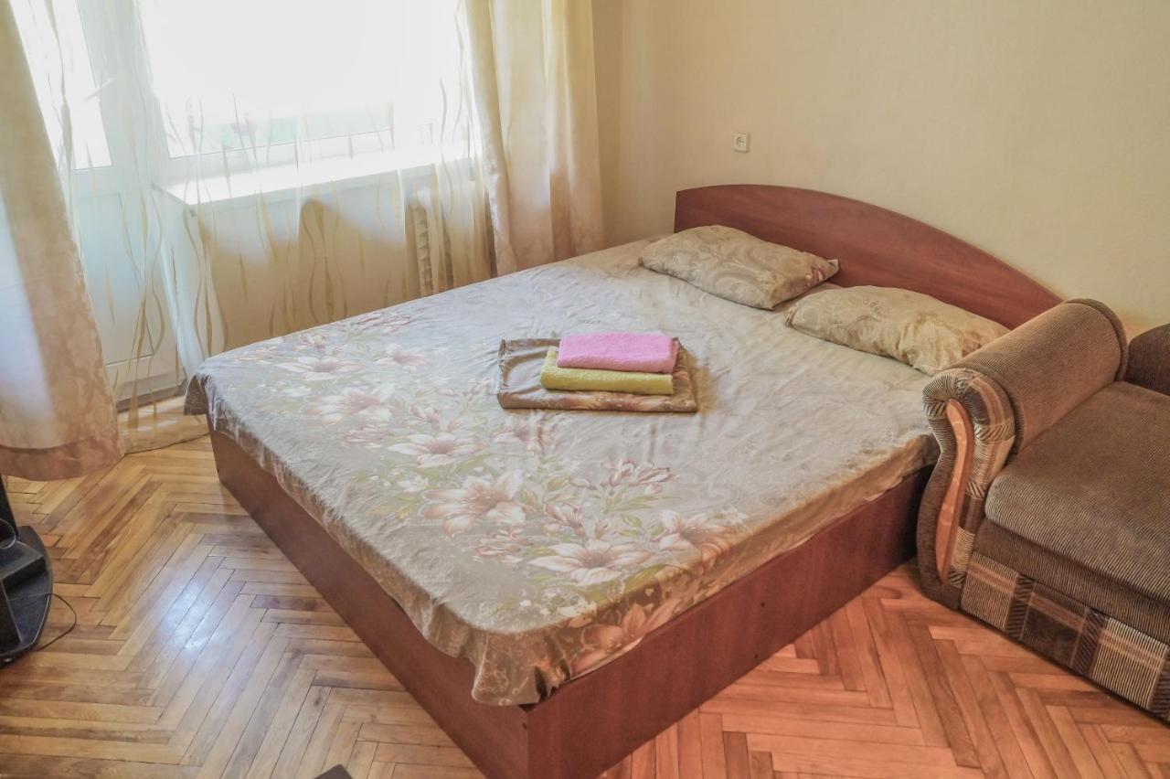 по улице лескова, 6 *
